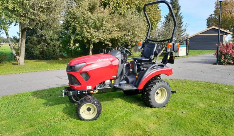 Yanmar SA 221 HST DEMO trekker tractor hydrostaat vol