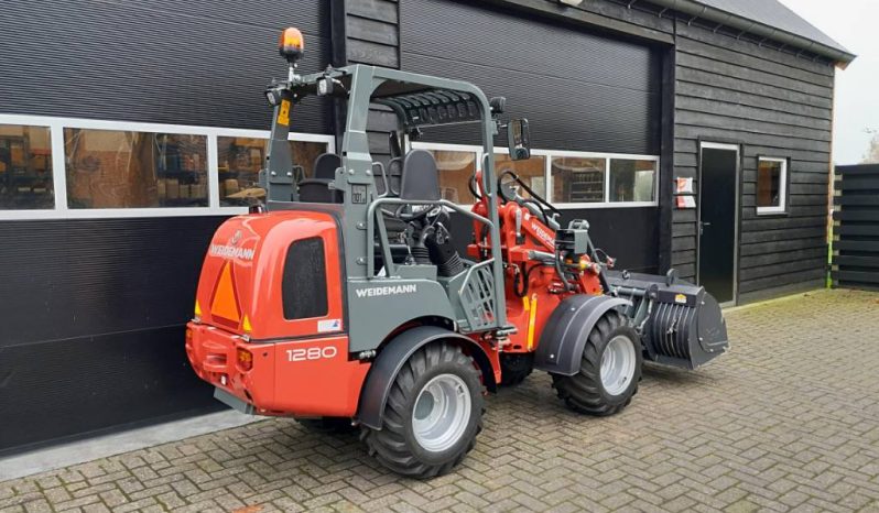 Weidemann 1280 minishovel 33uur met bak en vorken vol