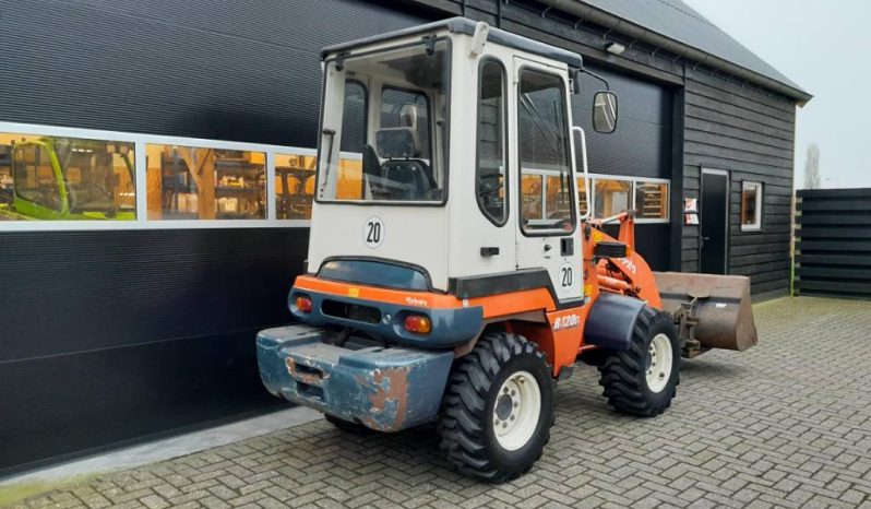 Kubota R 420 midi shovel met bak en vorken vol