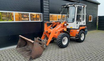 Kubota R 420 midi shovel met bak en vorken vol