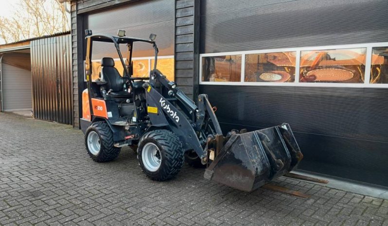 Kubota R210 minishovel bak en vorken vol