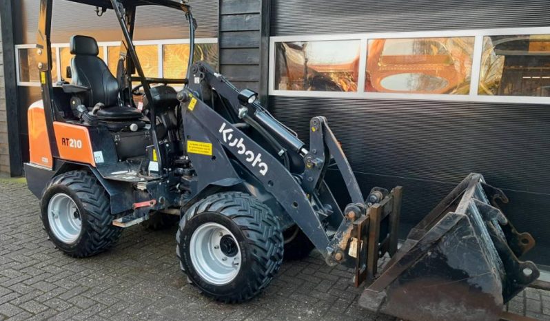 Kubota R210 minishovel bak en vorken vol